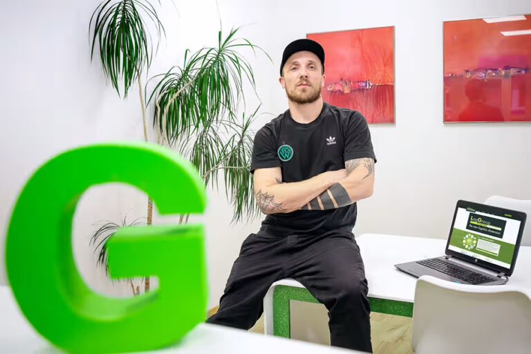 LogGroup Manuel Brugger